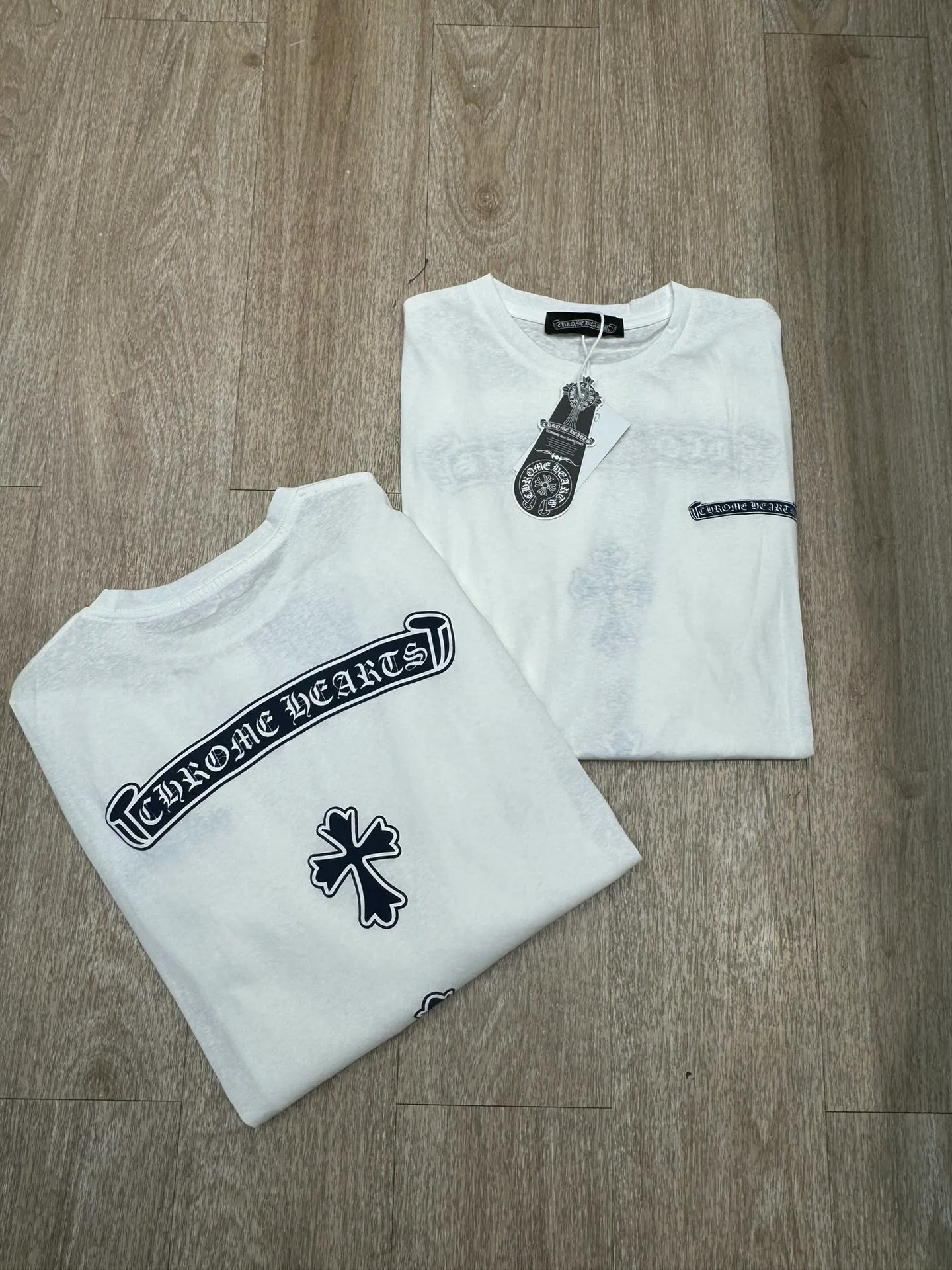 P178 M286#ChromeHeart•🇺🇸25ss Sanskrit letter printed linen thin sunscreen long sleeves ✅✅✅Ready stock Focus on quality and compare at will Size: S M L Color: White